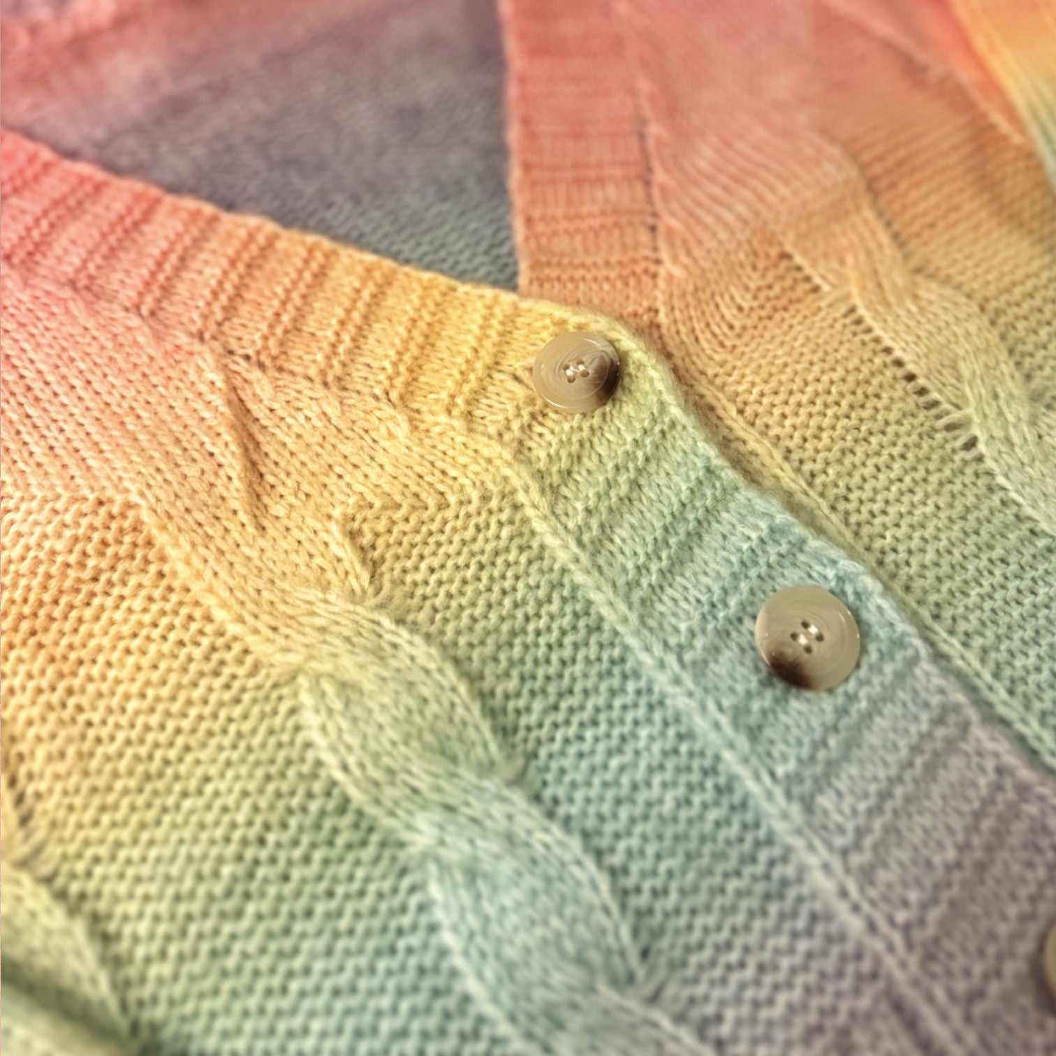 Cloudberry Twist Dream Cardigan – Cardigan | Iridescent pastel fashion accessory from Rainbowscape