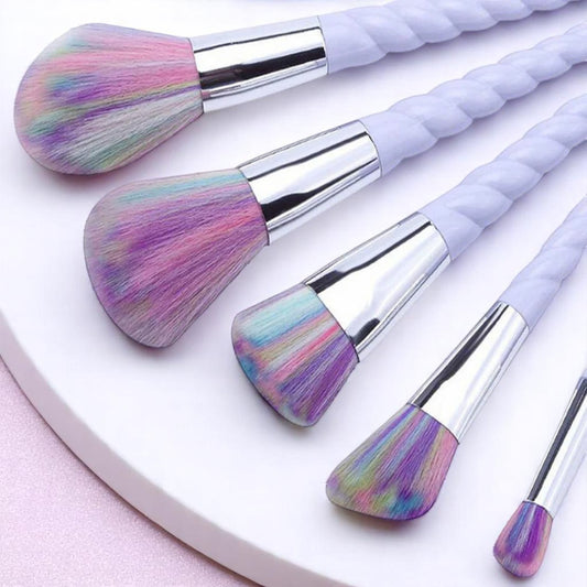 Twinkle Wands – 10-Piece Unicorn Makeup Brush Set – Makeup brushes | Iridescent pastel fashion accessory from Rainbowscape