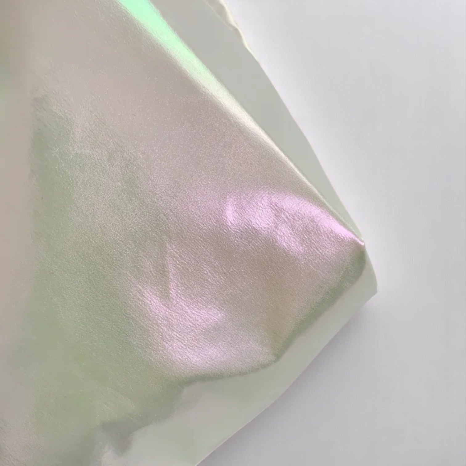 Starluxe Gleam Grab Tote – Tote bag | Iridescent pastel fashion accessory from Rainbowscape